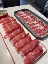 Review photo uploaded by sisi509 at Liuyishou Hotpot Robson