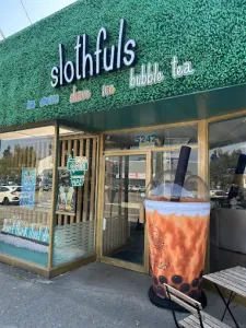 Slothfuls - Drinks & Bubble Tea restaurant in Burnaby – fine dining dishes, interior photos, and ambiance.