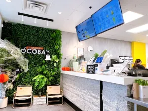 Cocobay Robson - Drinks & Bubble Tea restaurant in Downtown Vancouver – fine dining dishes, interior photos, and ambiance.
