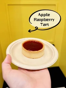 Castella Cheesecake YVR OUTLET - Dessert restaurant in Richmond – fine dining dishes, interior photos, and ambiance.