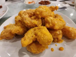 Haiyi Seafood Restaurant - Dim Sum restaurant in Vancouver – fine dining dishes, interior photos, and ambiance.