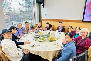 Review photo uploaded by Vivian at Grand Crystal Restaurant