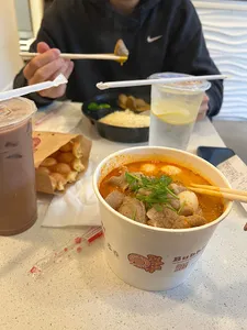 Bubble Waffle Cafe Marine Gateway - Taiwanese & HK Cafe restaurant in Vancouver – fine dining dishes, interior photos, and ambiance.