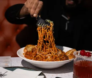 P2P indian restaurant Yaletown - Indian restaurant in Downtown Vancouver – fine dining dishes, interior photos, and ambiance.