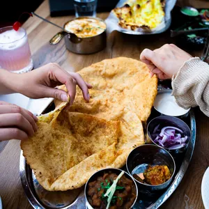 P2P indian restaurant Yaletown - Indian restaurant in Downtown Vancouver – fine dining dishes, interior photos, and ambiance.