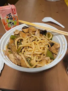 Yang’s Braised Chicken Rice Burnaby - Chinese restaurant – fine dining dishes, interior photos, and ambiance.