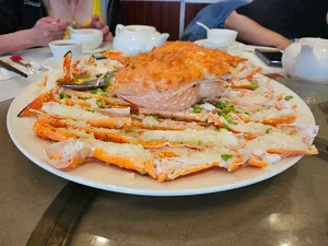 Haiyi Seafood Restaurant - Dim Sum restaurant in Vancouver – fine dining dishes, interior photos, and ambiance.