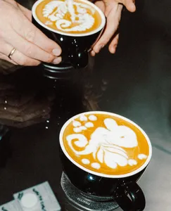Picture of dish Latte at Ellipsis