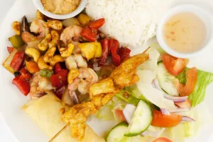 Papaya Hut Restaurant - Thai restaurant in Downtown Vancouver – fine dining dishes, interior photos, and ambiance.