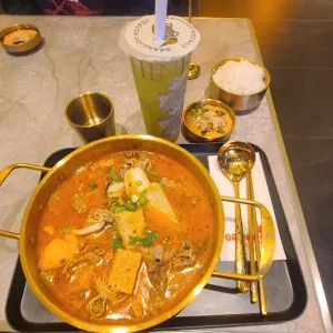 Grandjoy Hotpot - Hot Pot restaurant in Downtown Vancouver – fine dining dishes, interior photos, and ambiance.