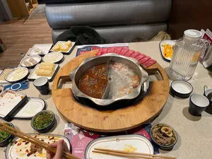 Liuyishou Hotpot Robson - Hot Pot restaurant in Downtown Vancouver – fine dining dishes, interior photos, and ambiance.