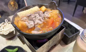 Pot Empire - Hot Pot restaurant in Burnaby – fine dining dishes, interior photos, and ambiance.