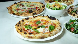 Pizza Garden Metrotown - Pizza restaurant in Burnaby – fine dining dishes, interior photos, and ambiance.