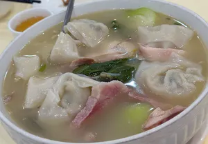 Yuan's Garden Restaurant - Chinese restaurant in Richmond – fine dining dishes, interior photos, and ambiance.