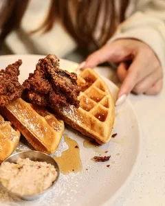 Yolks Broadway - North American restaurant in Vancouver – fine dining dishes, interior photos, and ambiance.