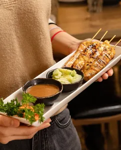 Sawasdee Thai Restaurant - Thai restaurant in Vancouver – fine dining dishes, interior photos, and ambiance.