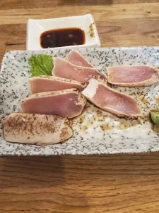 Sushi Bros - Japanese & Sushi restaurant in Downtown Vancouver – fine dining dishes, interior photos, and ambiance.