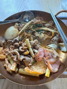 Review photo uploaded by Ed at JOJO POT