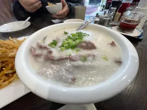 Grand Seasons Restaurant - Chinese restaurant in Coquitlam – fine dining dishes, interior photos, and ambiance.