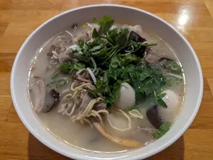 KUNG FU NOODLE UBC - Chinese restaurant in Vancouver – fine dining dishes, interior photos, and ambiance.