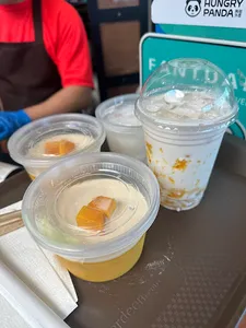 Sunflower Fruity Dessert - Dessert restaurant in Richmond – fine dining dishes, interior photos, and ambiance.