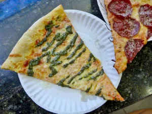 Did's Pizza - Pizza restaurant in Downtown Vancouver – fine dining dishes, interior photos, and ambiance.