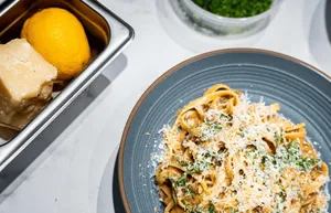 Wren cafe - Cafe restaurant in Downtown Vancouver – fine dining dishes, interior photos, and ambiance.