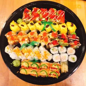 Sushi Bros - Japanese & Sushi restaurant in Downtown Vancouver – fine dining dishes, interior photos, and ambiance.