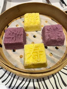 Osmanthus - Chinese restaurant in Richmond – fine dining dishes, interior photos, and ambiance.