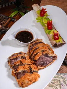 Xi'An Flavor - Chinese restaurant in Richmond – fine dining dishes, interior photos, and ambiance.