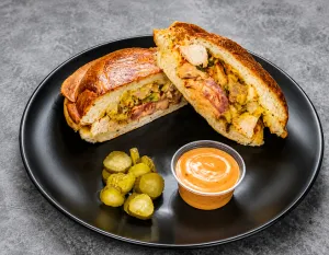 Big Dawg kitchen and bar - North American restaurant in Vancouver – fine dining dishes, interior photos, and ambiance.